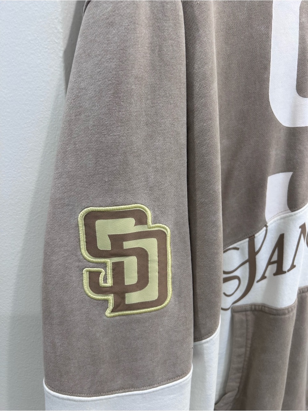 San Diego Padres Sweatshirt - Picture 2 of 6